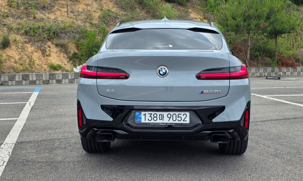 BMW X4 xDrive M40i, 2025