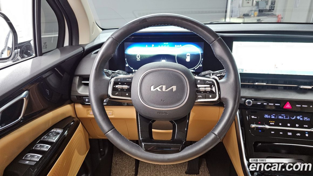 Kia Carnival 7-Seater Outdoor, 2023