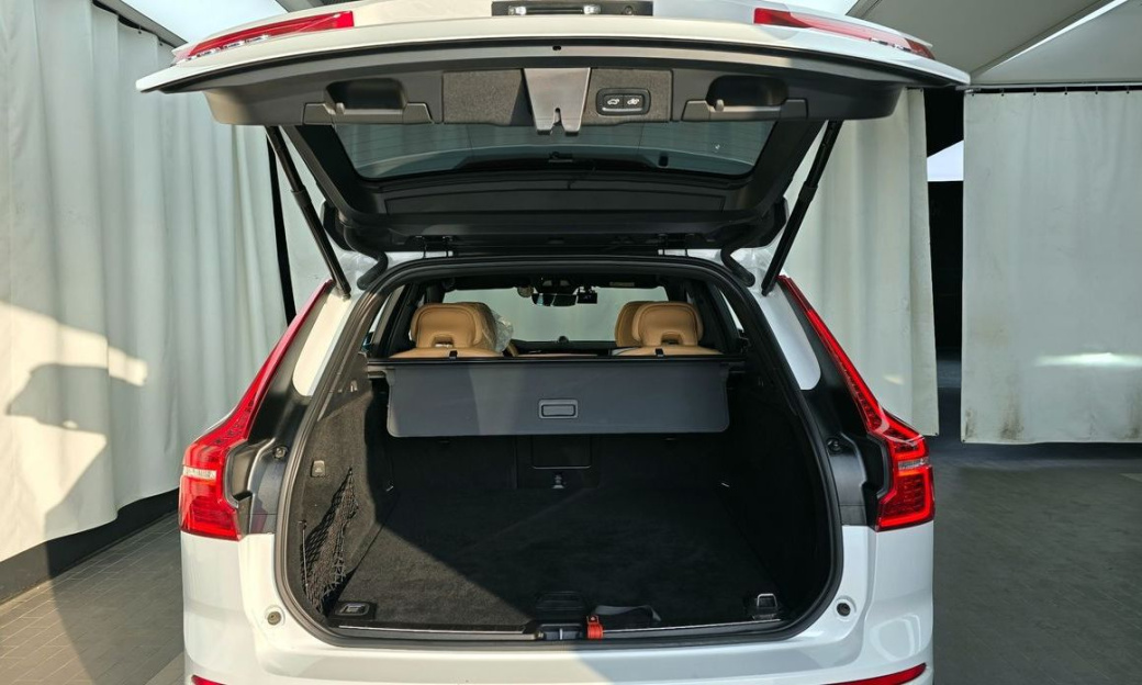 Volvo XC60 B6 Ultimate Bright, 2023