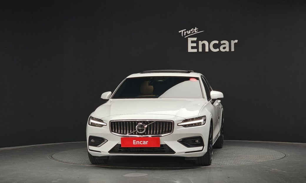 Volvo S60 B5 Ultimate Bright, 2024