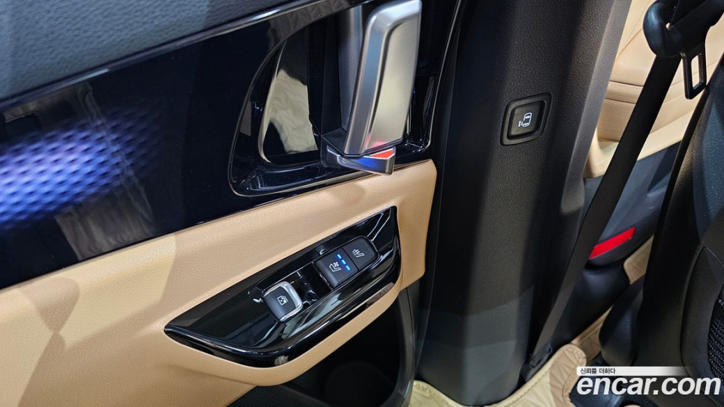 Kia Carnival 7-Seater Signature, 2023