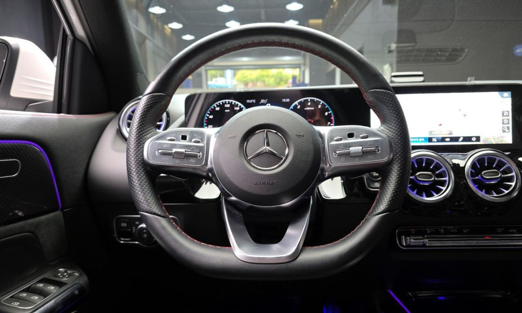 Mercedes-Benz GLA-Class GLA250 4MATIC, 2022