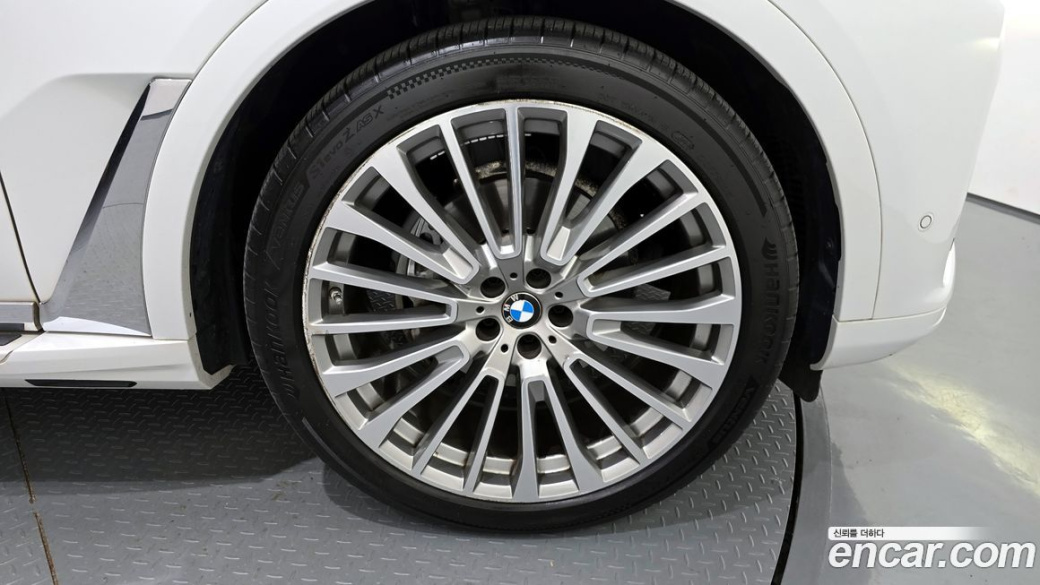 BMW X7 xDrive 40i Design Pure Excellence 6-Seater, 2022