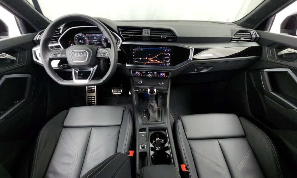 Audi Q3 40 TFSI Quattro Premium Sport Back, 2025