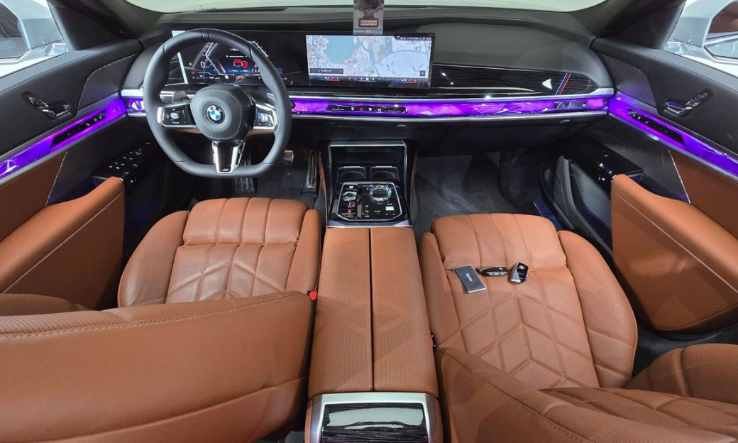 BMW 7-Series 740d xDrive M Sport, 2025