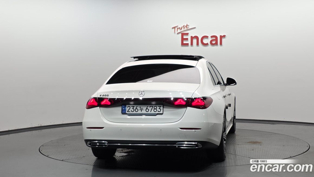 Mercedes-Benz E-Class E200 Avantgarde, 2024