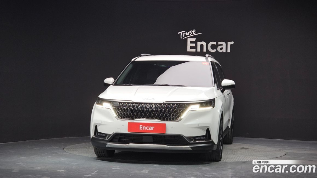 Kia Carnival 7-Seater Signature, 2023