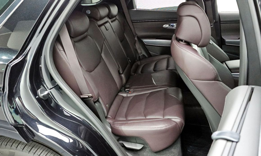 Genesis GV70 2.5T Gasoline 2WD, 2022
