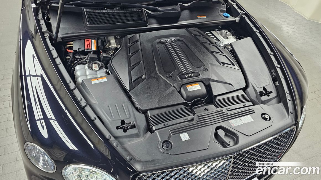 Bentley Bentayga 4.0 V8 Azure, 2023