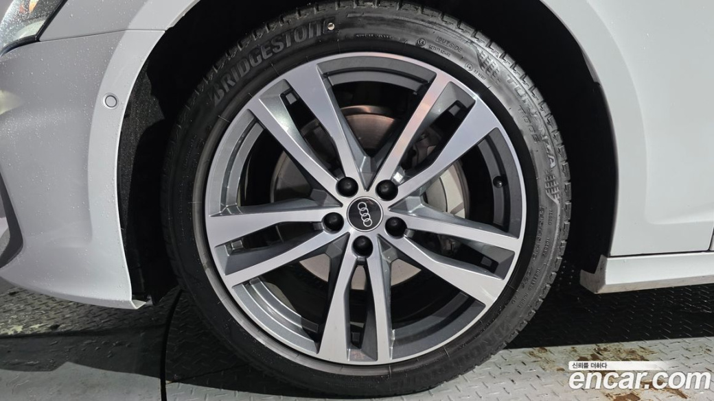 Audi A6 45 TFSI Premium, 2023