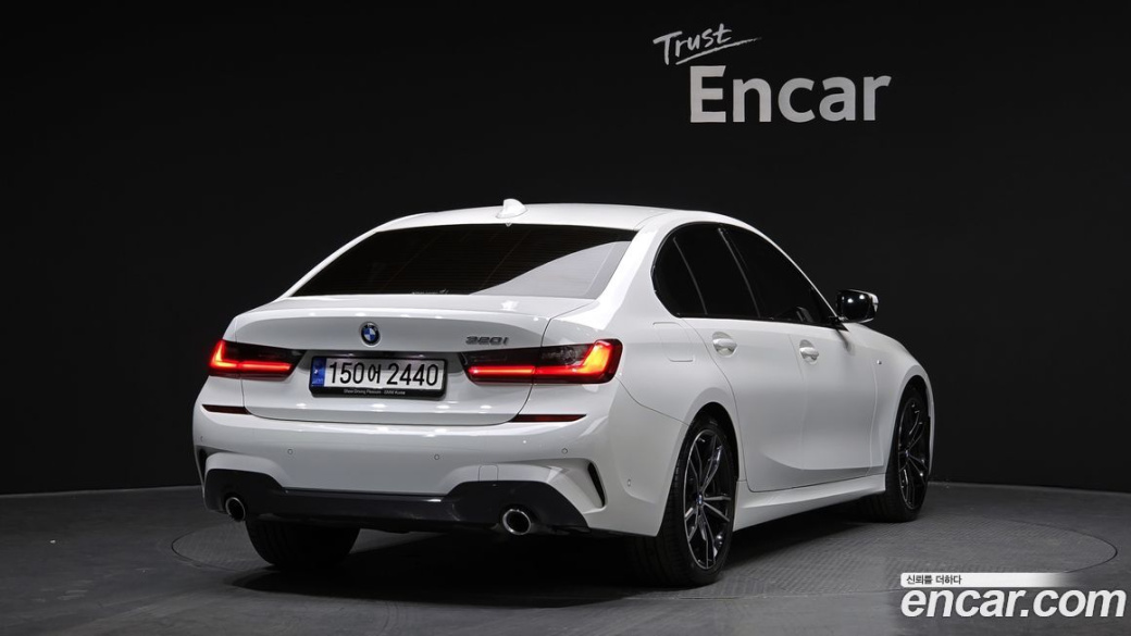 BMW 3-Series 320i M Sport, 2022