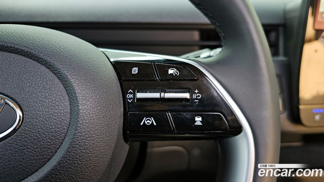 Hyundai Staria Tourer 9-Seater, 2024