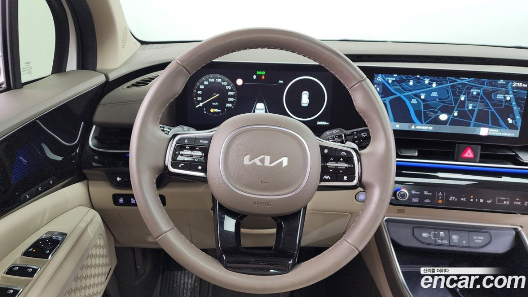 Kia Carnival 9-Seater Signature, 2024