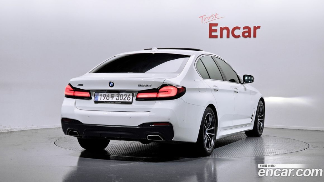 BMW 5-Series 523d xDrive M Sport, 2023