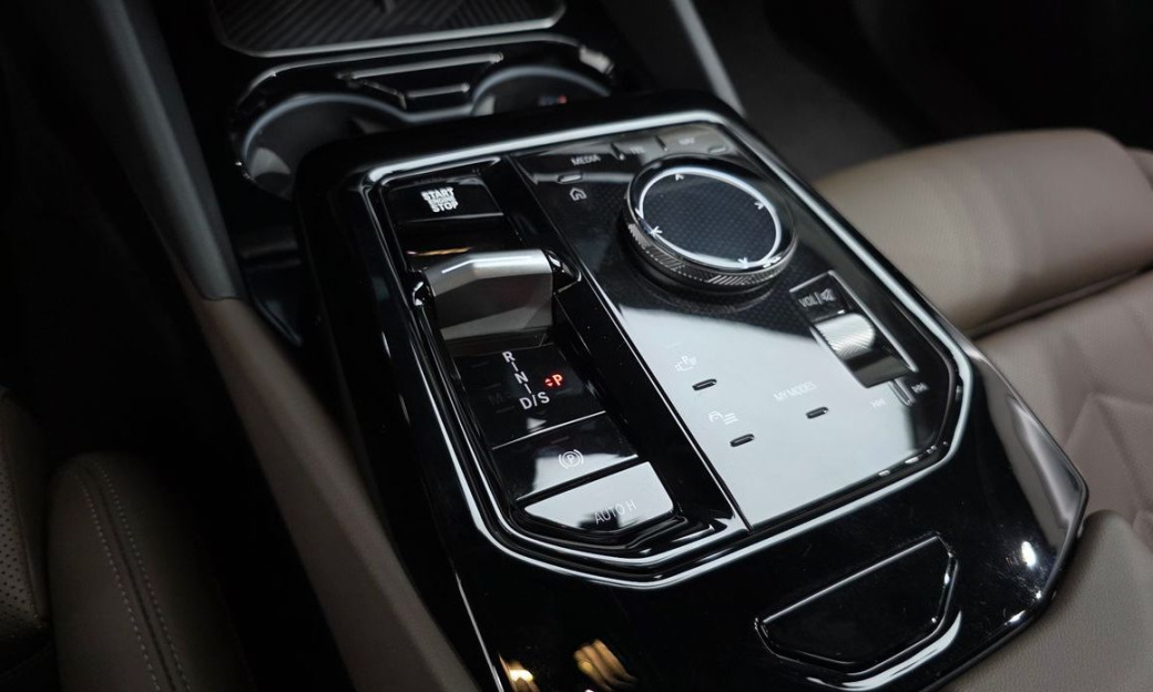 BMW 5-Series 520i M Sport, 2024