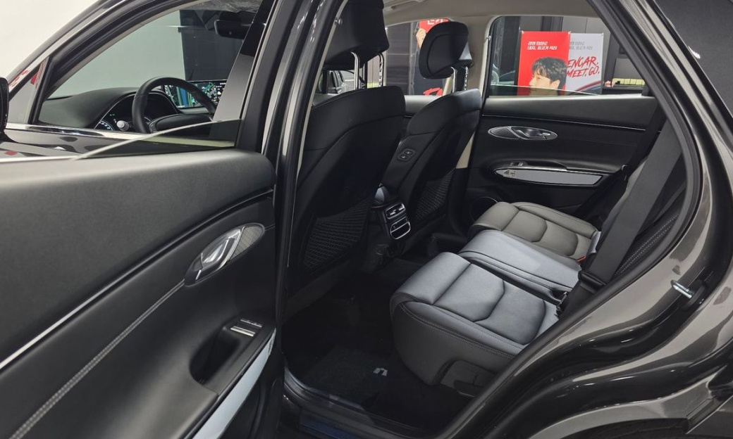 Genesis GV70 2.5T Gasoline 2WD, 2024