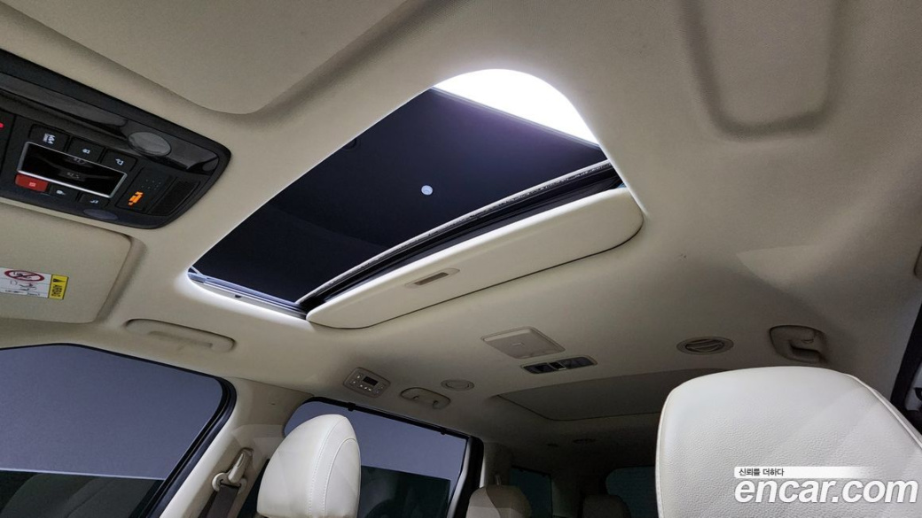 Kia Carnival 9-Seater Noblesse, 2022