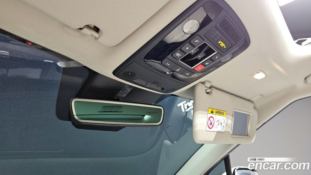 Kia Carnival 9-Seater Signature, 2023