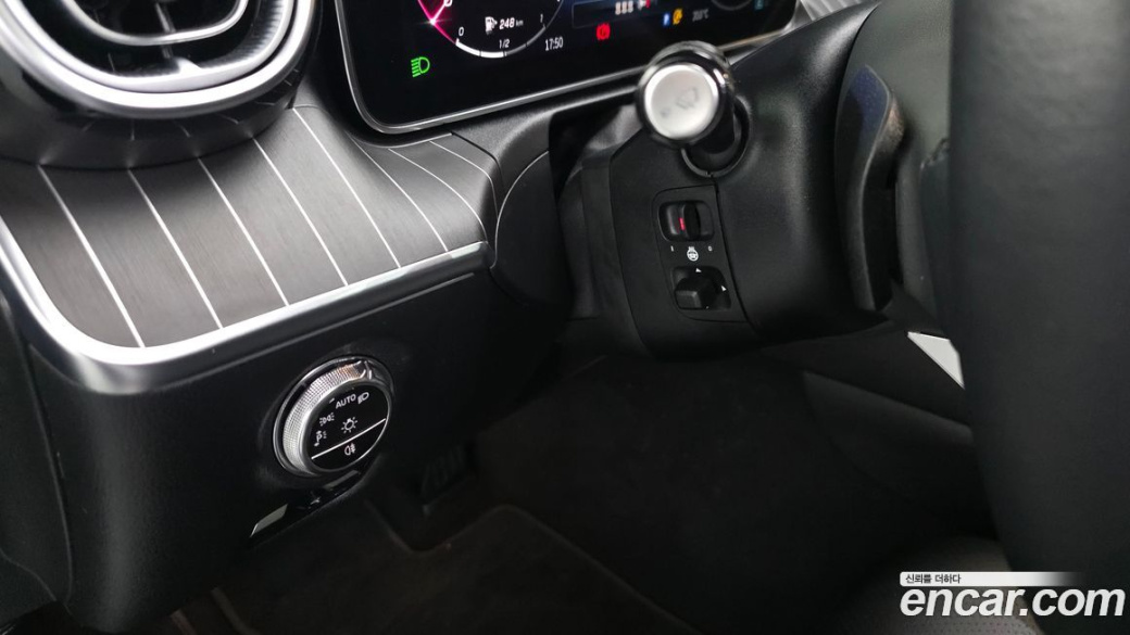 Mercedes-Benz C-Class C200 4MATIC Avantgarde, 2022
