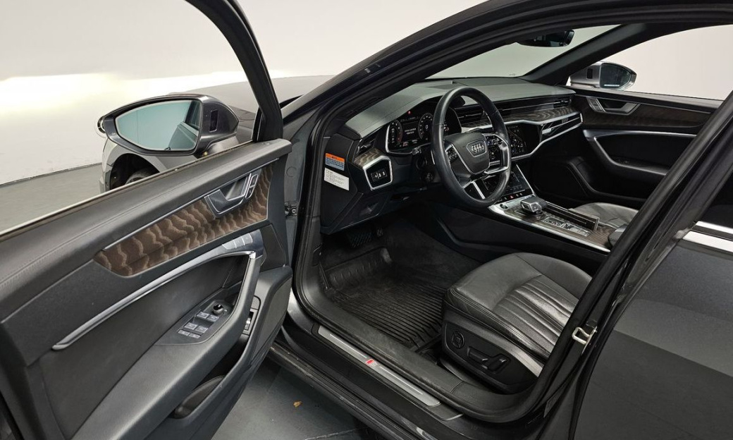 Audi A6 45 TFSI Quattro Premium, 2022