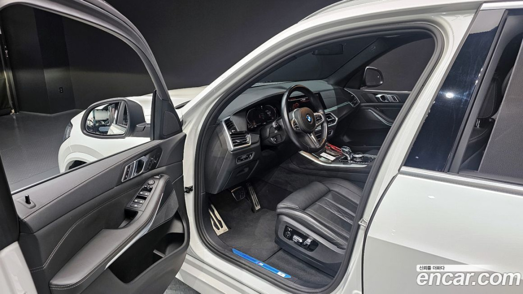 BMW X5 xDrive 30d M Sport, 2022