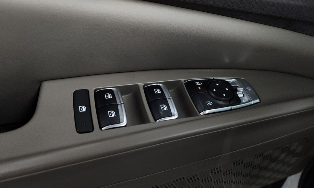 Kia Carnival 9-Seater Noblesse, 2024