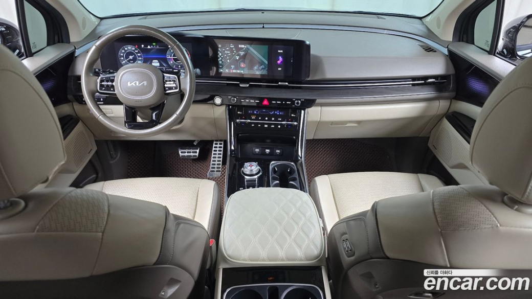 Kia Carnival 9-Seater Signature, 2023