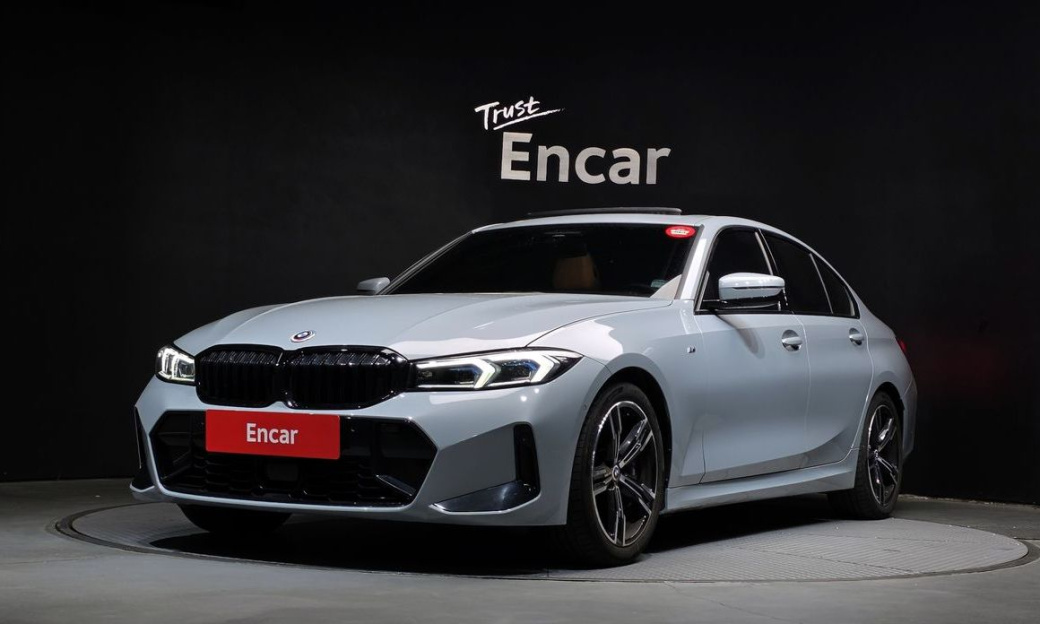 BMW 3-Series 320i M Sport, 2025
