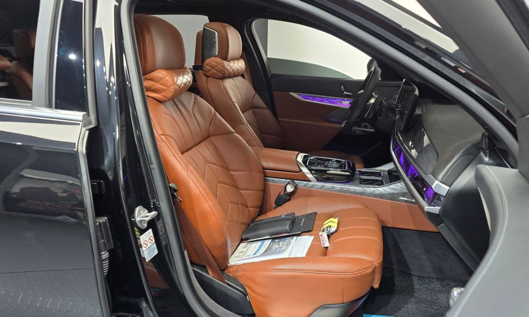 BMW 7-Series 740i xDrive M Sport, 2024