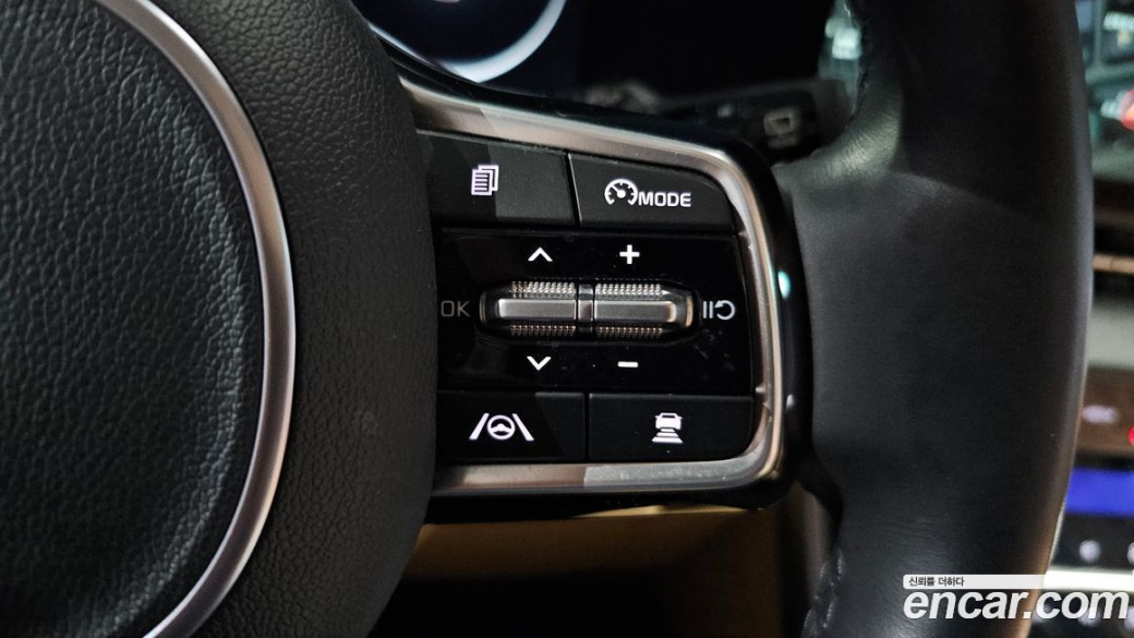 Kia Carnival 9-Seater Prestige, 2023
