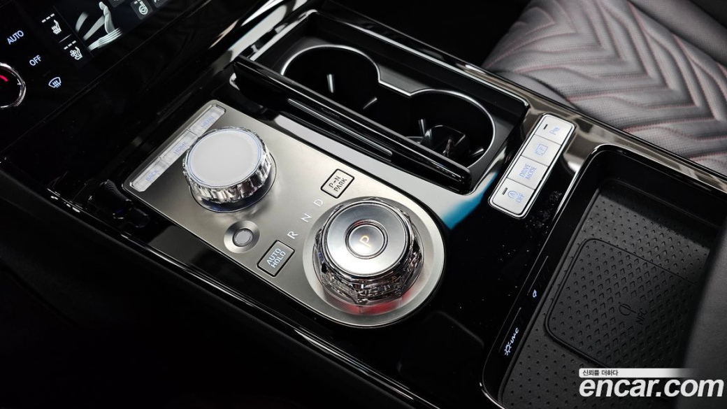 Genesis G80 Gasoline 2.5 Turbo 2WD, 2025