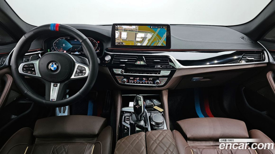 BMW 5-Series 530i xDrive M Sport Package, 2023
