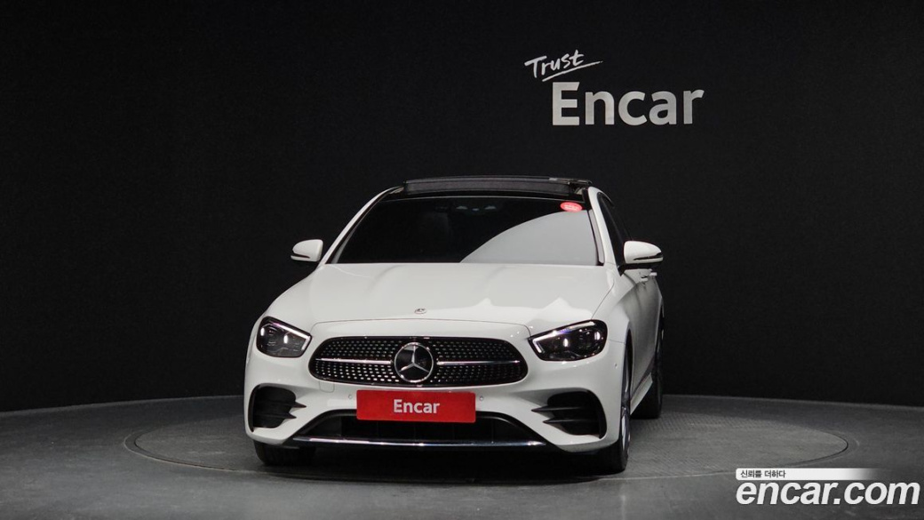 Mercedes-Benz E-Class E350 4MATIC AMG Line, 2022