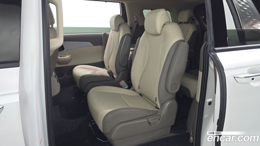 Kia Carnival 9-Seater Noblesse, 2025