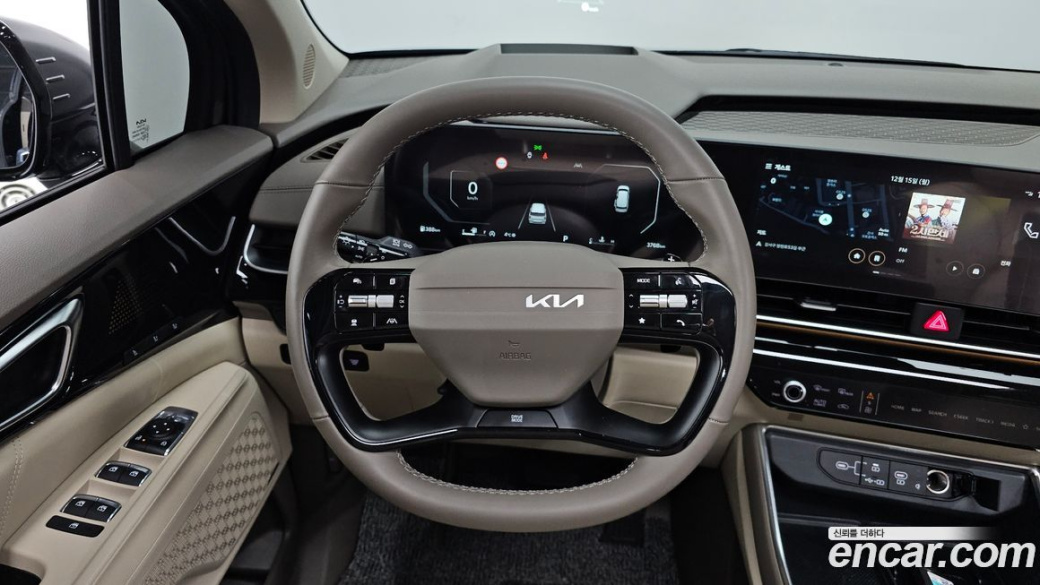 Kia Carnival 7-Seater Gravity, 2025