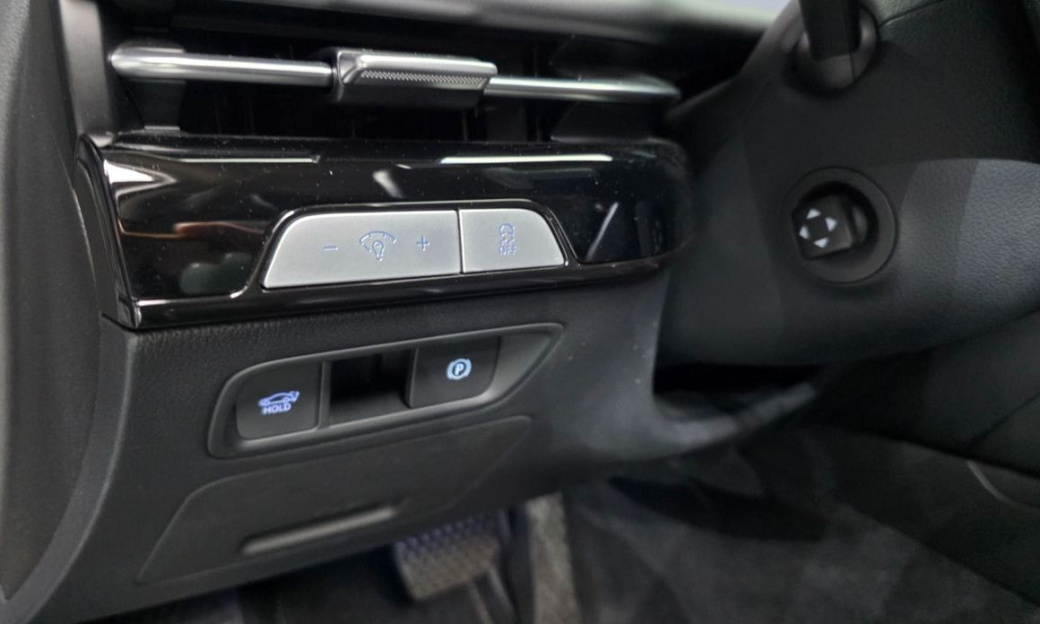 Genesis G80 Gasoline 2.5 Turbo AWD, 2025