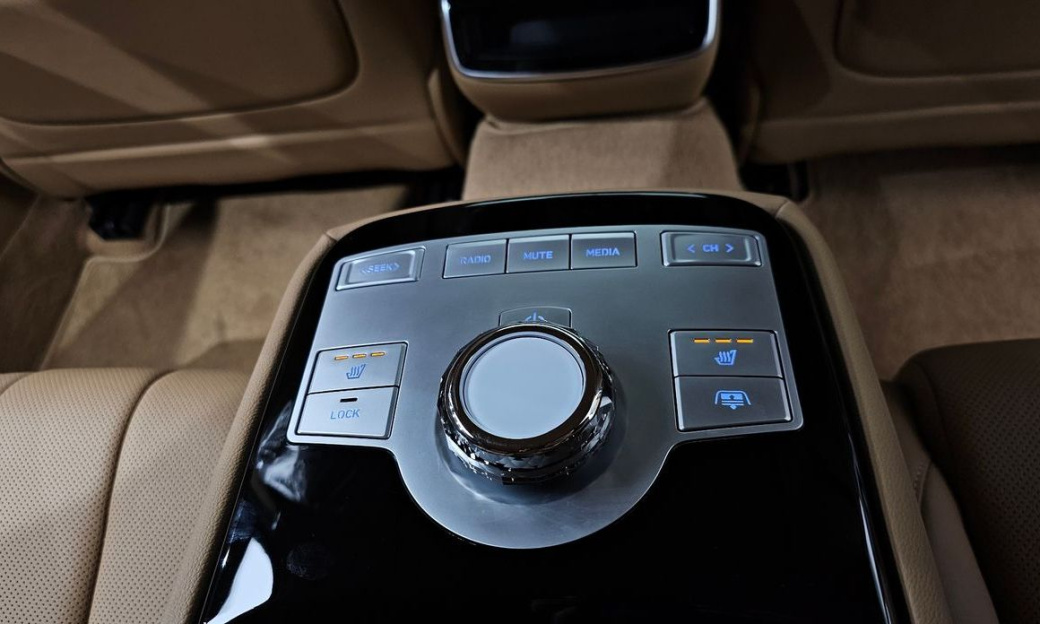 Genesis G80 Gasoline 2.5 Turbo AWD, 2025