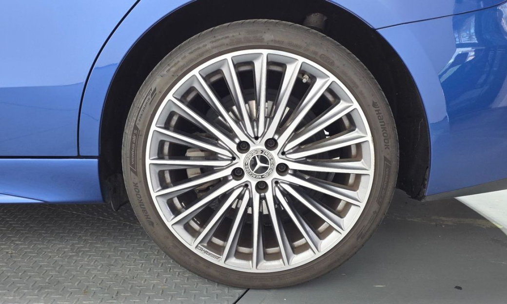 Mercedes-Benz C-Class C300 AMG Line, 2022