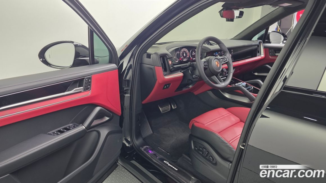 Porsche Cayenne 3.0, 2025