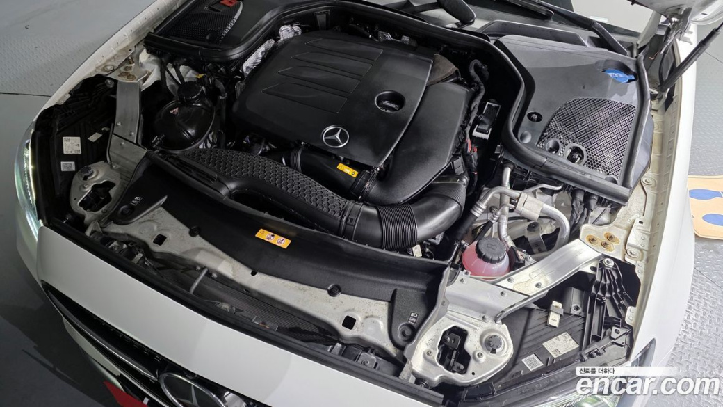 Mercedes-Benz E-Class E350 4MATIC AMG Line, 2022