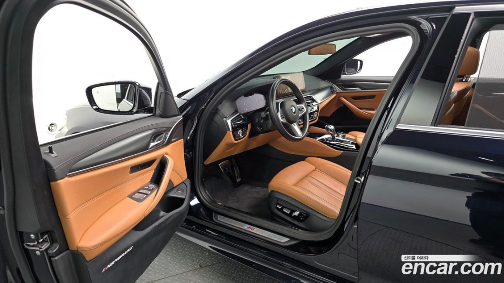 BMW 5-Series 520i M Sport, 2023