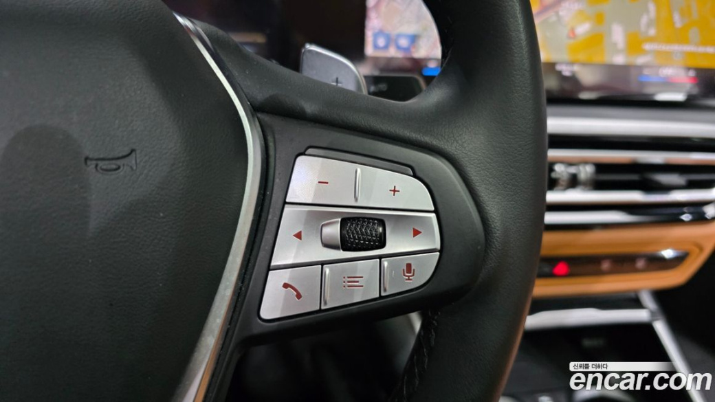 BMW 3-Series 320i, 2024
