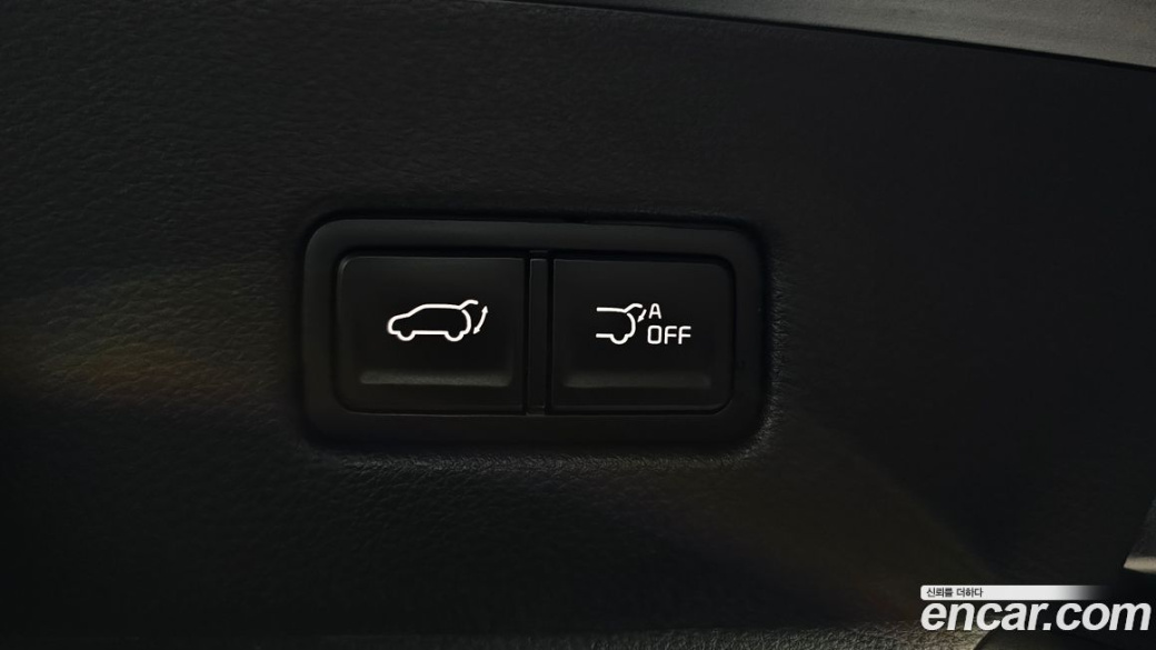 Kia Carnival 9-Seater Signature, 2023