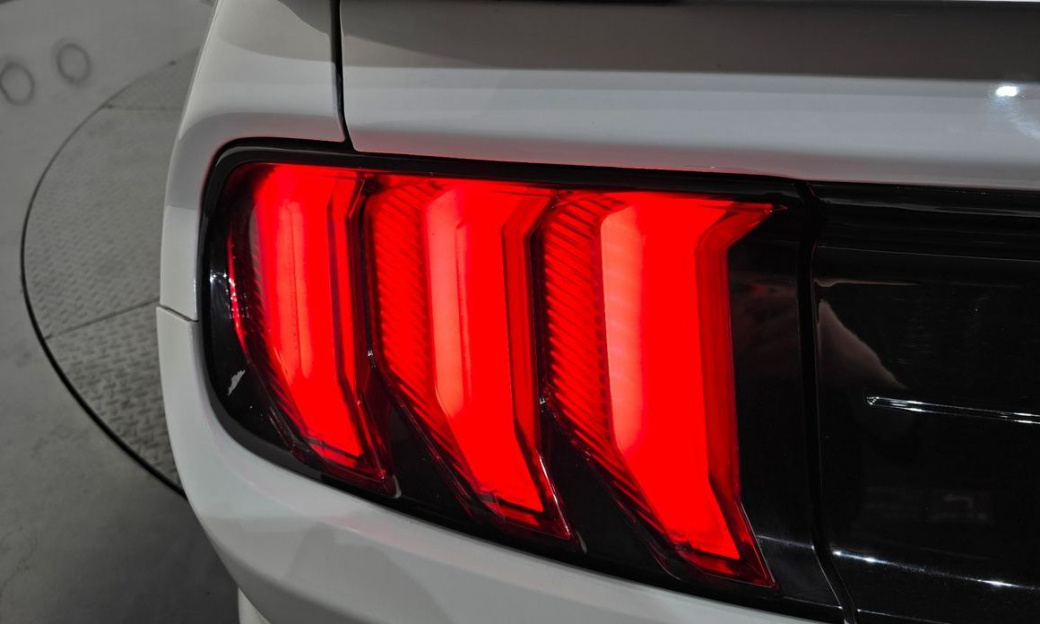 Ford Mustang Convertible, 2021