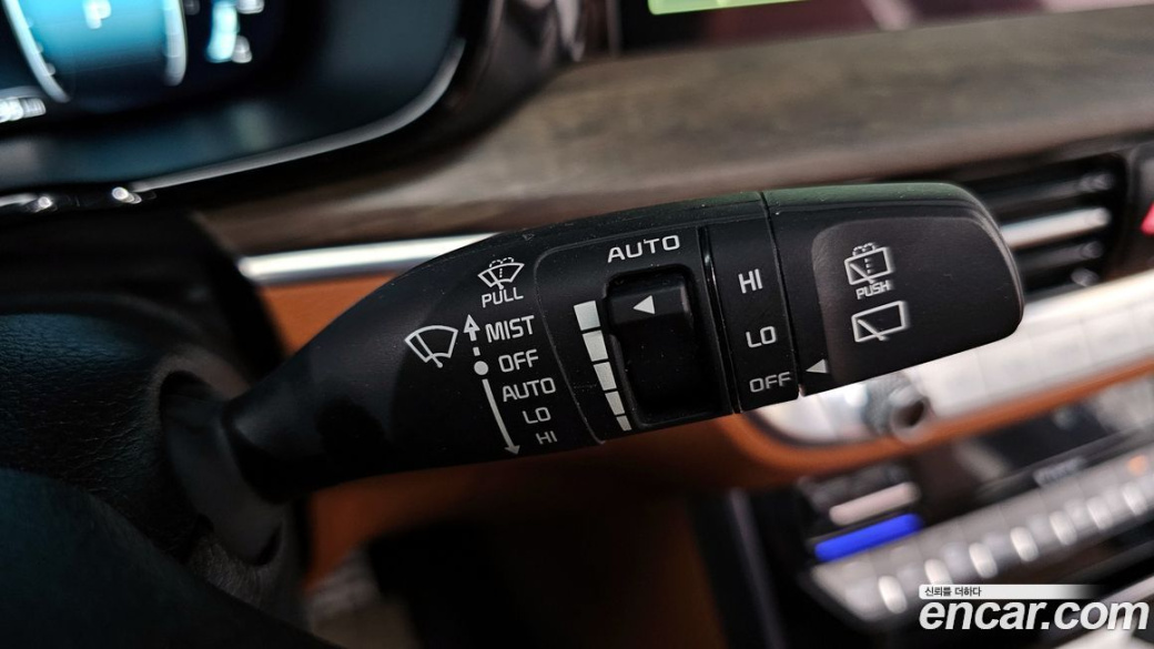 Kia Mohave Diesel 3.0 4WD 5-Seater, 2023