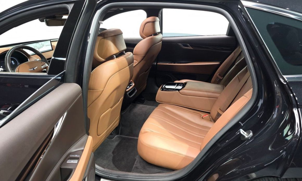 Genesis G80 Gasoline 2.5 Turbo AWD, 2024