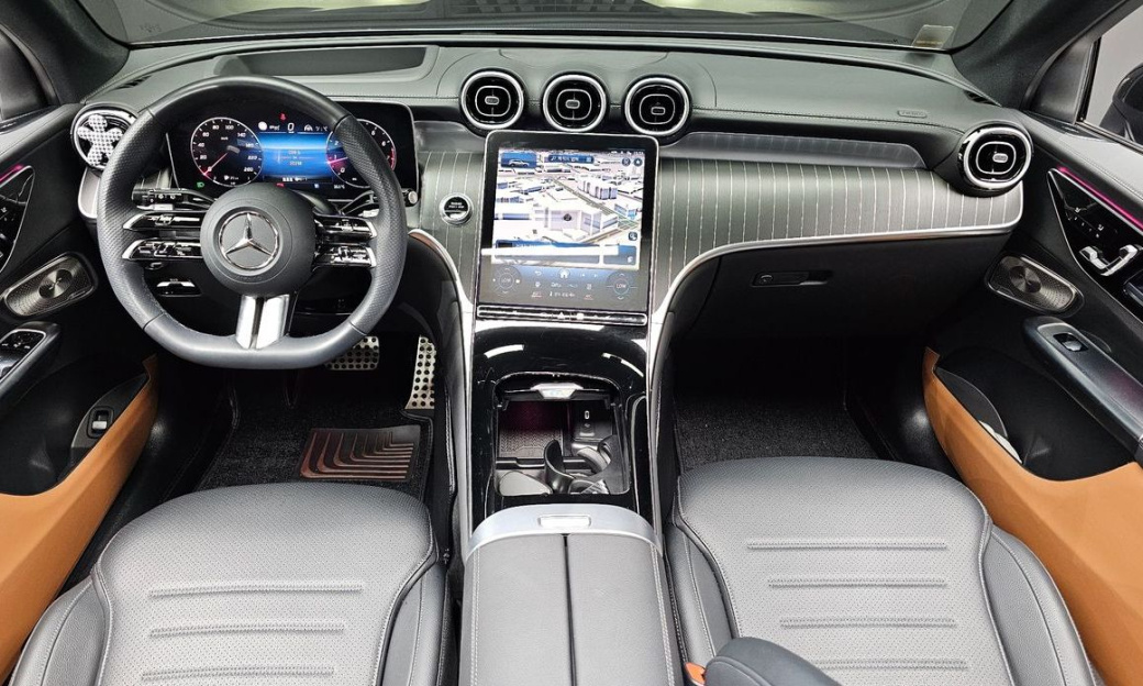 Mercedes-Benz GLC-Class GLC300 4MATIC AMG Line, 2024
