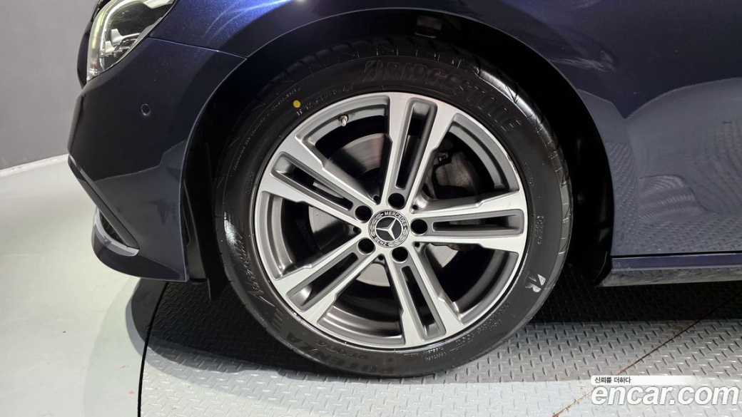Mercedes-Benz E-Class E250 Avantgarde, 2023