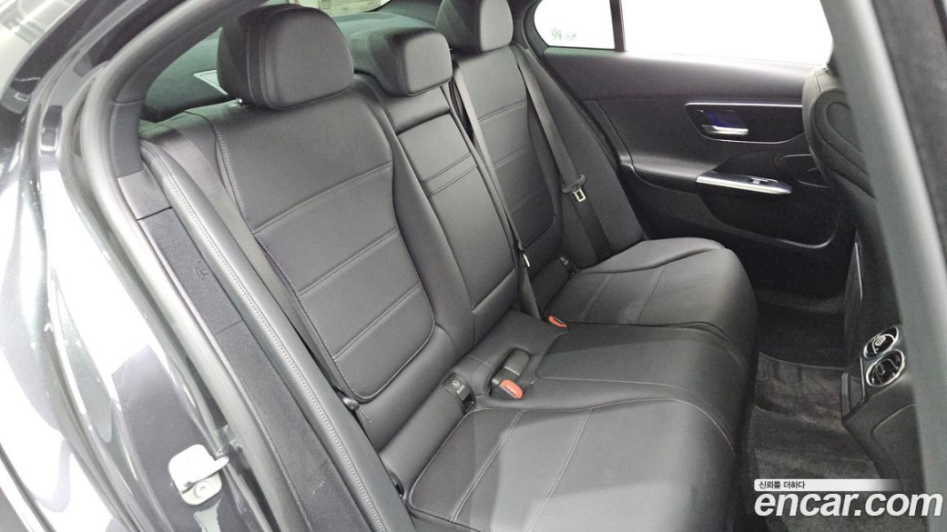 Mercedes-Benz C-Class C300 4MATIC Avantgarde, 2024