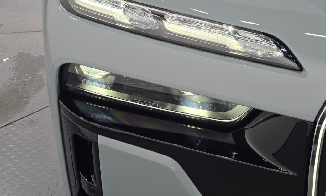 BMW 7-Series 740d xDrive M Sport, 2025